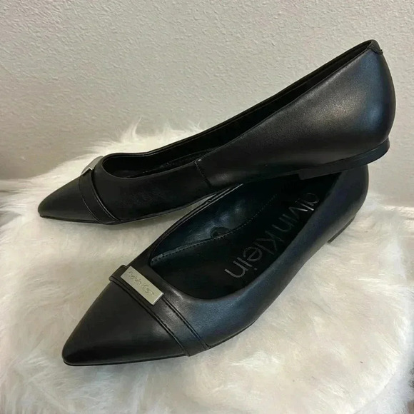 Calvin Klein Angel Pointed Leather Toe Flat - Picture 4 of 7